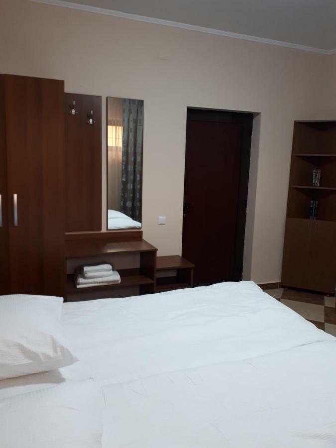 Apartmán Victoria 1 Câmpina Exteriér fotografie